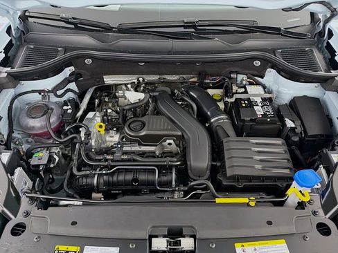 New 2026 Volkswagen Taos SE FWD image 30