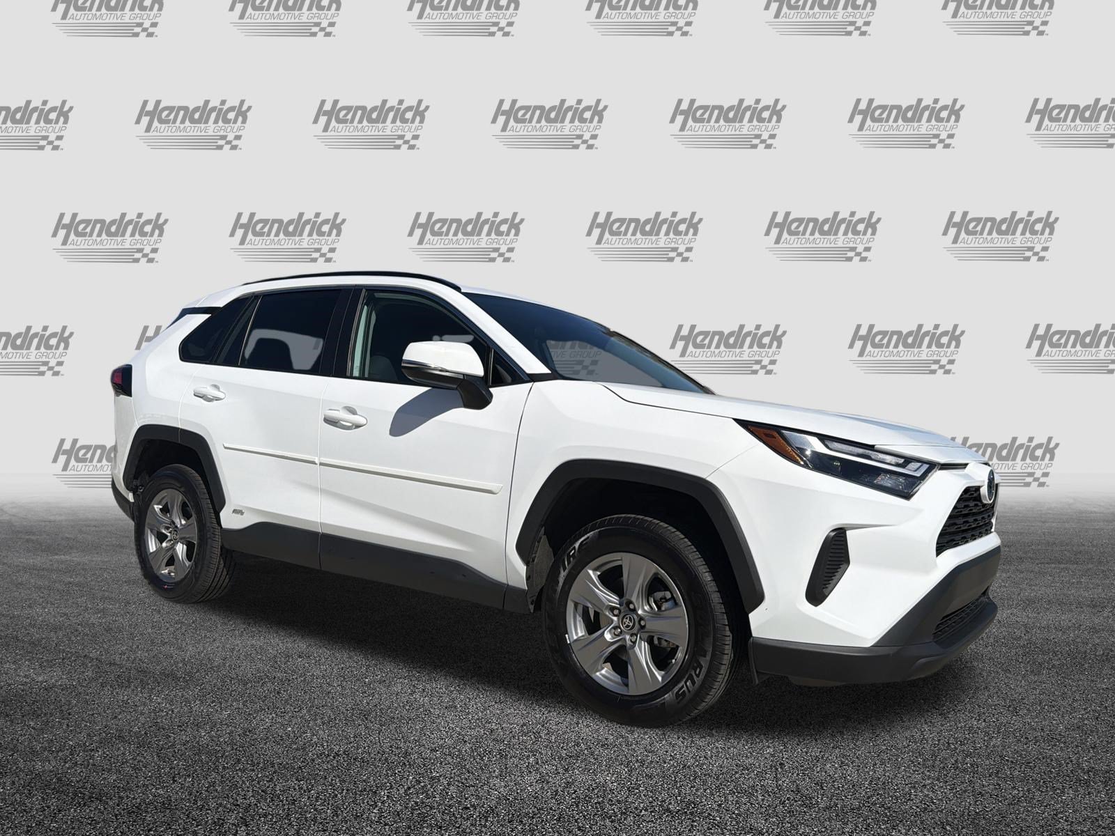 Used 2024 Toyota RAV4 LE AWD/4WD image 2
