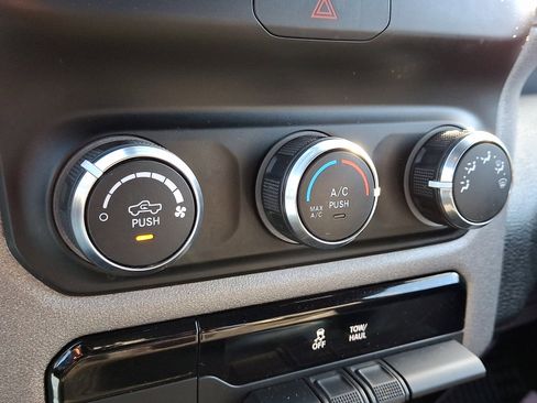 Used 2024 RAM 2500 Tradesman image 15