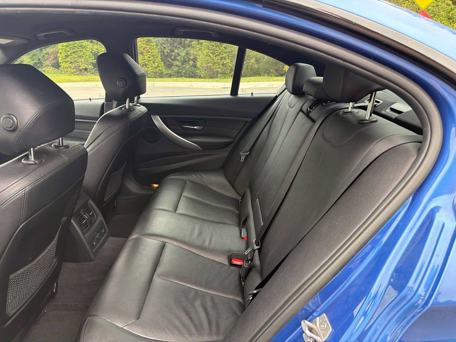 Used 2013 BMW 328i xDrive Sedan AWD/4WD image 21