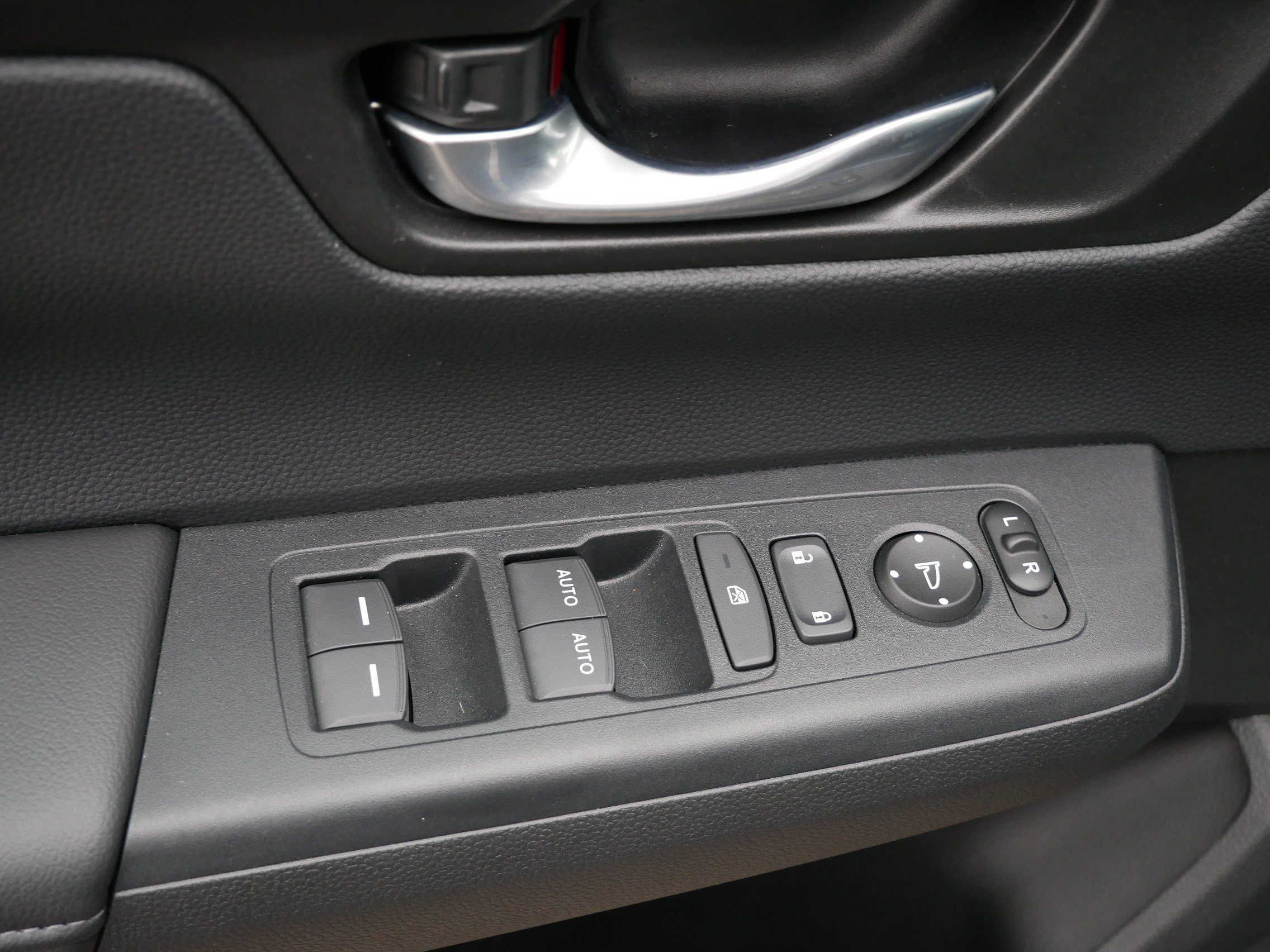 Certified 2024 Honda CR-V EX image 20