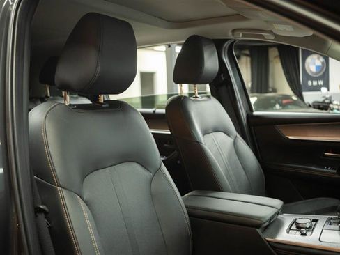 Used 2024 MAZDA CX-90 Plug-In Hybrid w/ Preferred image 16