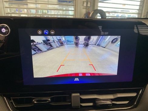 New 2026 Chevrolet Equinox RS w/ Convenience Package III AWD/4WD image 21