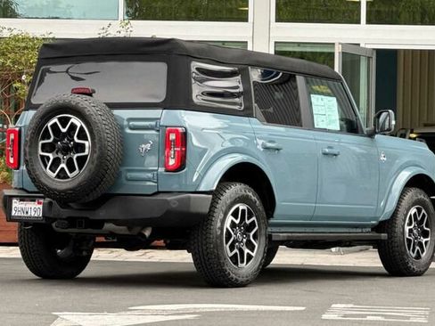 Certified 2023 Ford Bronco Outer Banks AWD/4WD image 4