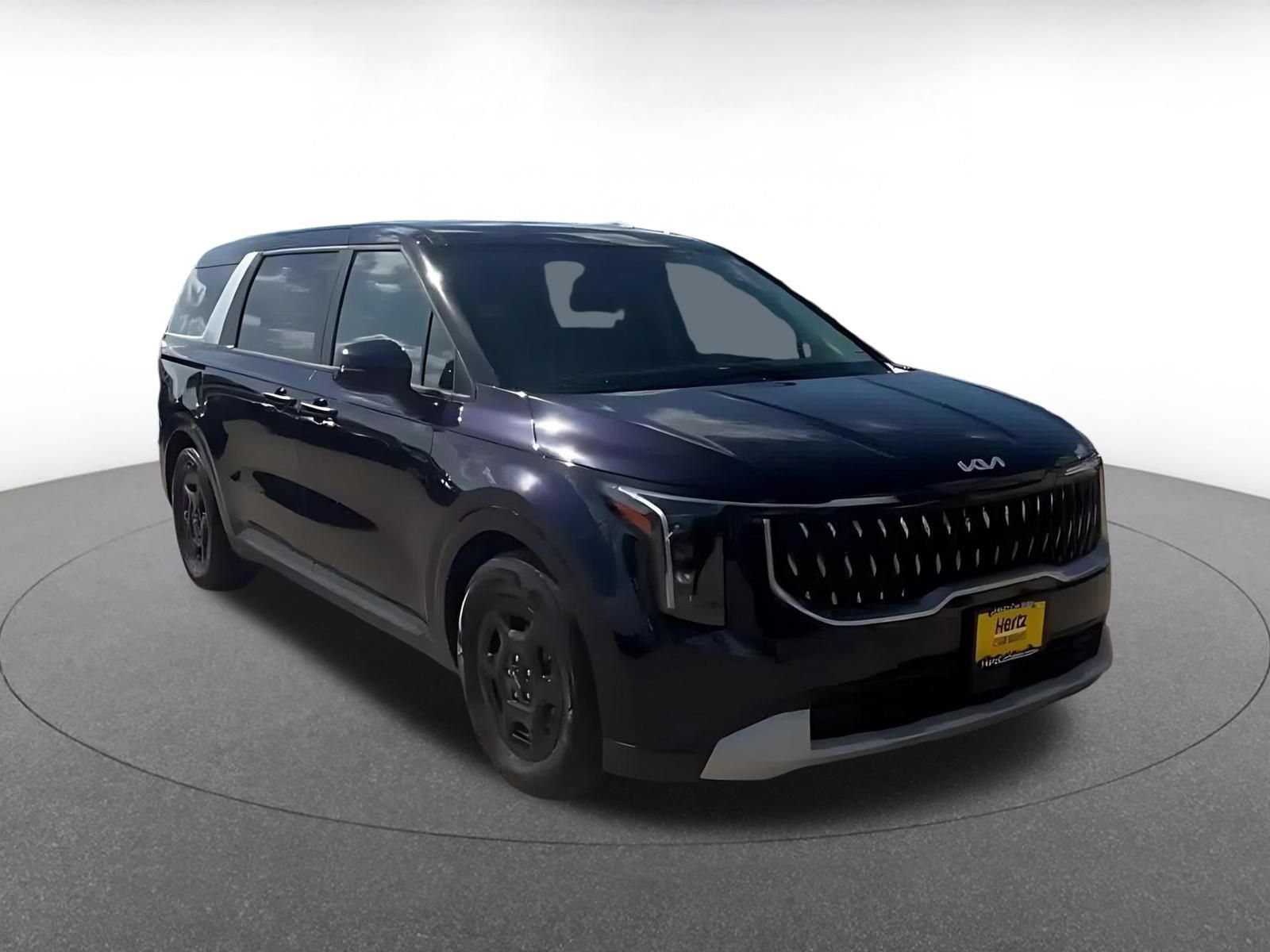 Used 2026 Kia Carnival FWD image 3
