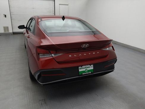 Used 2024 Hyundai Elantra SEL image 6