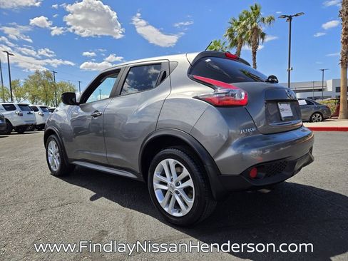 Used 2017 Nissan Juke S FWD image 4