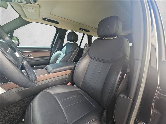 Used 2023 Land Rover Range Rover SE AWD/4WD image 16