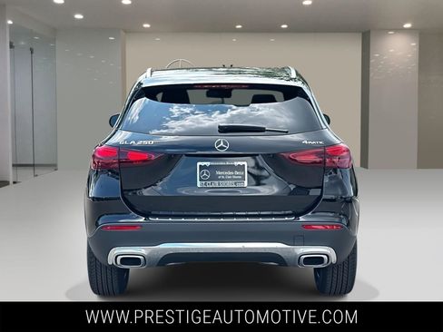 Used 2026 Mercedes-Benz GLA 250 4MATIC image 4