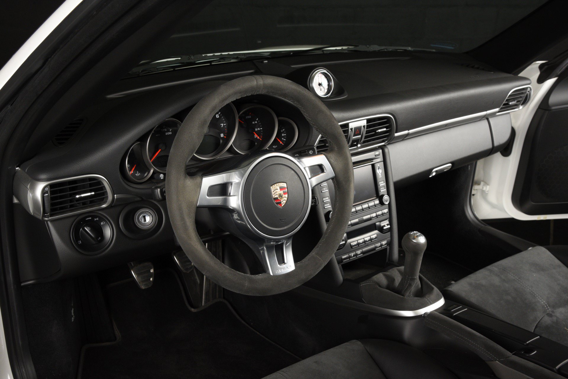 Used 2011 Porsche 911 Carrera GTS RWD image 4