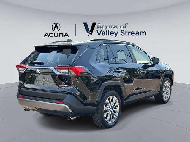 Used 2020 Toyota RAV4 Limited w/ Limited Grade Weather Package AWD/4WD image 6