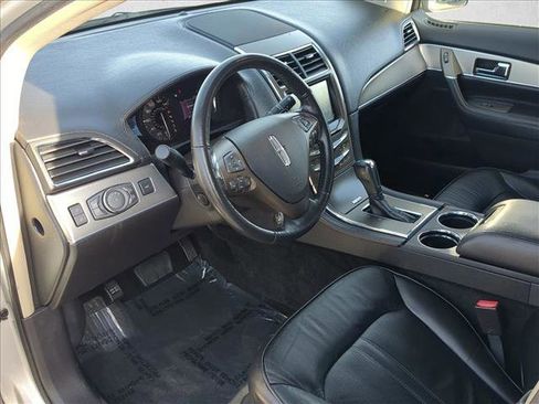 Used 2013 Lincoln MKX AWD image 10