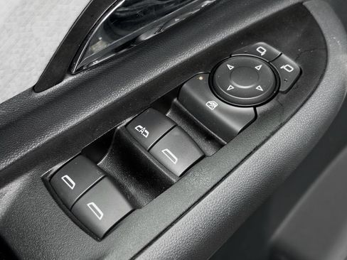 Used 2019 Chevrolet Bolt Premier w/ Infotainment Package image 8