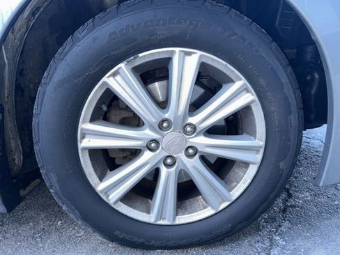 Used 2011 Subaru Legacy 2.5i Premium image 5