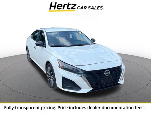 Used 2025 Nissan Altima 2.5 SV FWD image 1