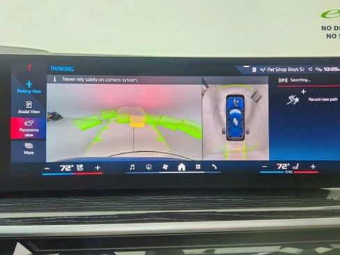 Used 2025 BMW X7 M60i image 52