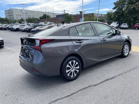 Certified 2019 Toyota Prius XLE AWD/4WD image 8