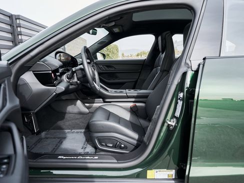 Used 2026 Porsche Taycan Turbo S image 39