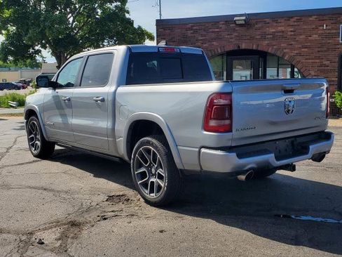 Used 2019 RAM 1500 Laramie AWD/4WD image 4