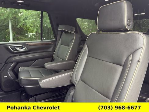 Used 2021 Chevrolet Tahoe Premier w/ Premium Package AWD/4WD image 23
