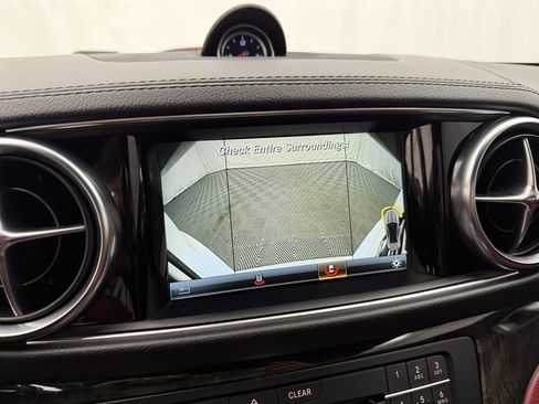 Used 2017 Mercedes-Benz SL 550 image 23