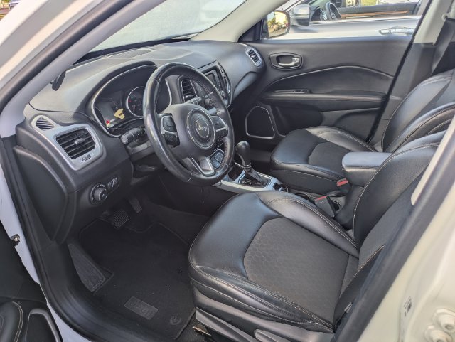 Used 2018 Jeep Compass Latitude AWD/4WD image 6