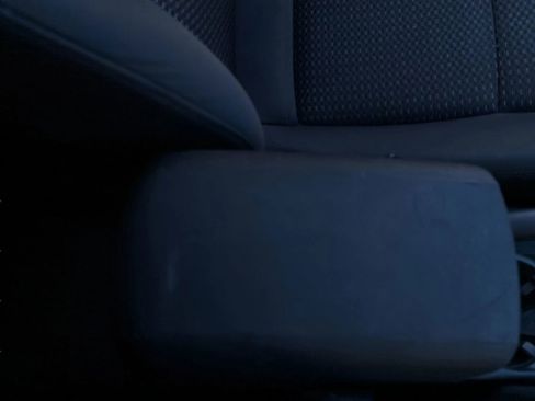 Used 2012 Hyundai Elantra GLS image 24