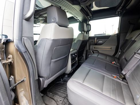 Used 2025 GMC Hummer EV 2X w/ Extreme Off-Road Package AWD/4WD image 52