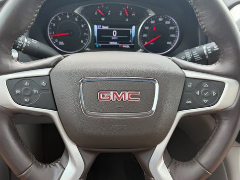 Used 2017 GMC Acadia SLT FWD image 19