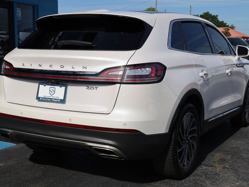 Used 2019 Lincoln Nautilus Reserve w/ Cargo Utility Package FWD image 4