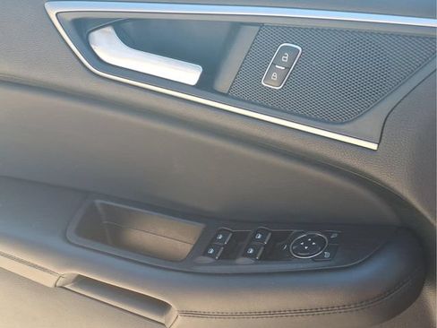 Used 2024 Ford Edge SEL AWD/4WD image 17