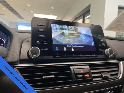 Used 2020 Honda Accord LX image 23