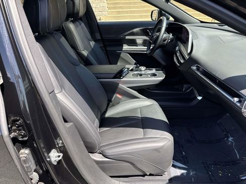Certified 2025 Cadillac Lyriq Sport w/ LPO, Floor Liner Package AWD/4WD image 7