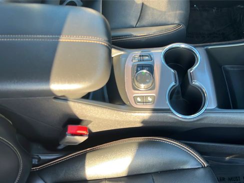 Used 2023 GMC Terrain AT4 w/ Infotainment Package II AWD/4WD image 17