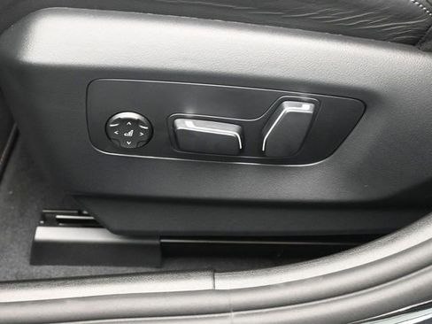 New 2026 BMW M5 image 18