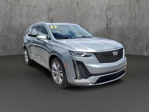Used 2023 Cadillac XT6 Premium Luxury FWD image 32