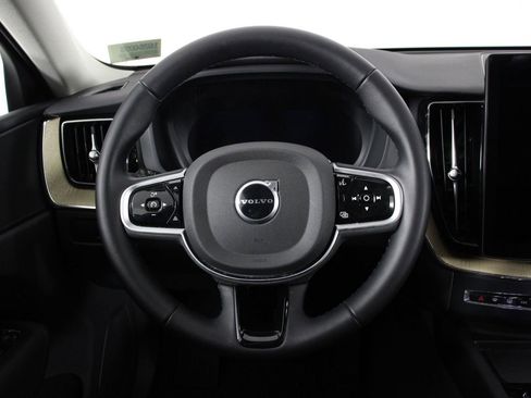 Used 2026 Volvo XC60 B5 Plus AWD/4WD image 8