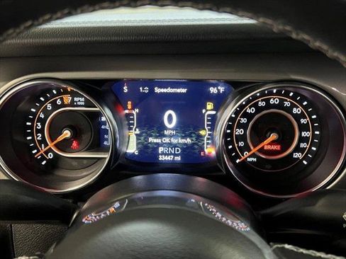 Certified 2022 Jeep Wrangler Unlimited Sahara w/ Cold Weather Group image 23