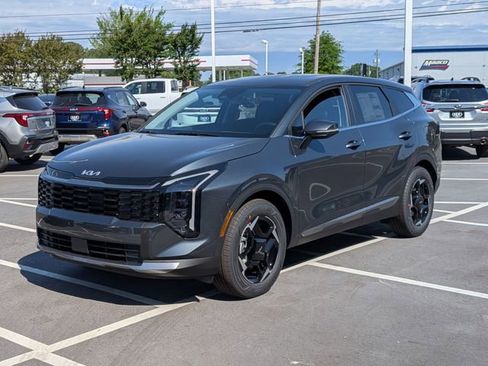 New 2026 Kia Sportage EX FWD image 7