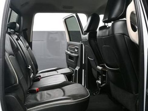 Used 2024 RAM 2500 Laramie AWD/4WD image 15