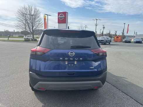 Used 2023 Nissan Rogue S image 6