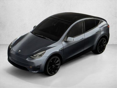 Used 2023 Tesla Model Y Long Range image 11