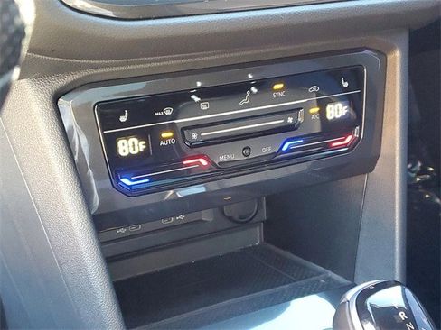 Certified 2024 Volkswagen Tiguan SE R-Line image 26