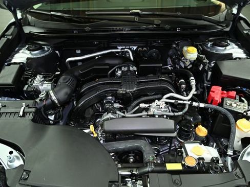 Used 2025 Subaru Outback Premium w/ Popular Package #1A image 21