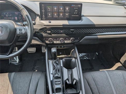 Used 2025 Honda Accord Sport image 18