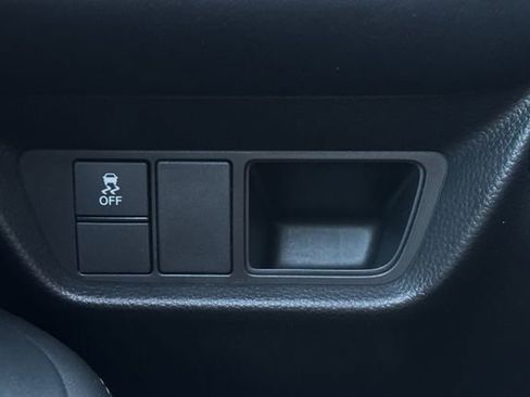 Certified 2024 Honda HR-V EX-L image 32