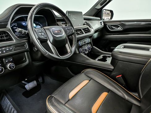 Used 2022 GMC Yukon XL AT4 AWD/4WD image 12