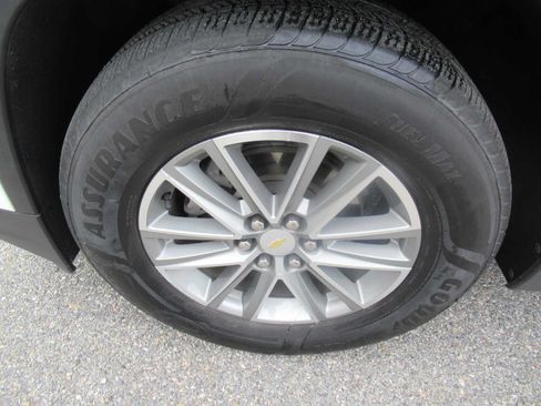Used 2022 Chevrolet Traverse LT w/ LPO, Floor Liner Package AWD/4WD image 11