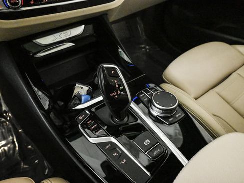 Used 2021 BMW X3 xDrive30e w/ Premium Package image 12