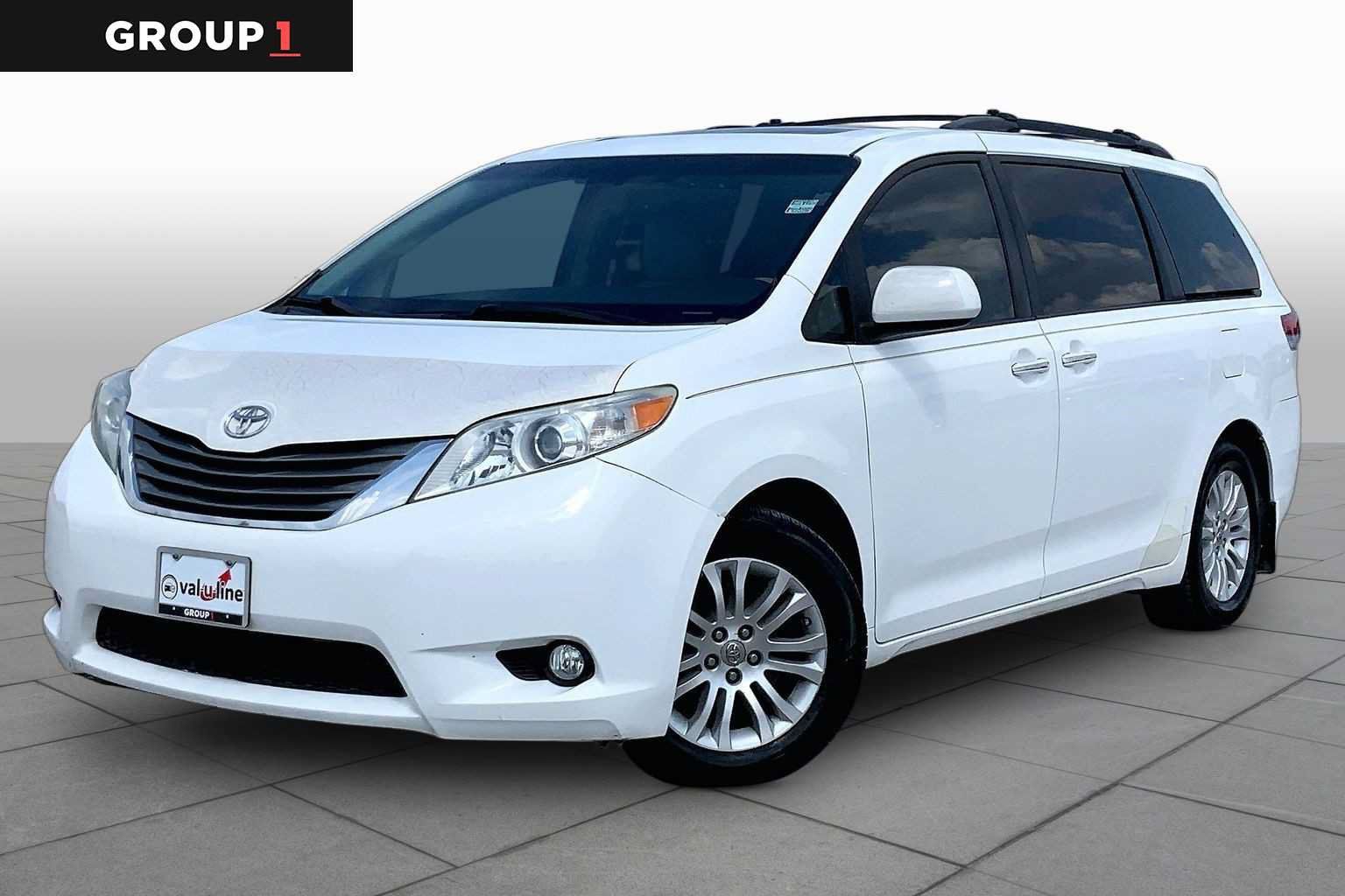 Used 2011 Toyota Sienna XLE w/ XLE Navigation Pkg FWD image 1